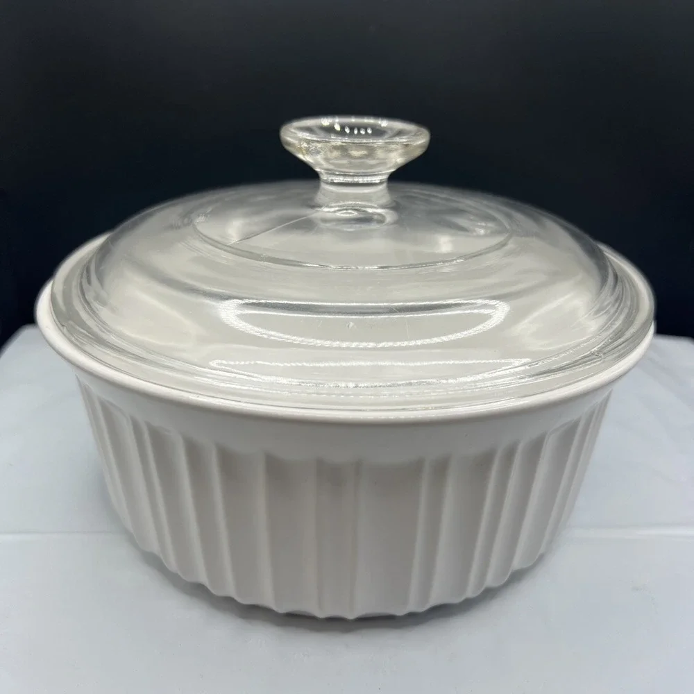 CorningWare French White 1.5 Qt Round Casserole Dish Fluted Stoneware Glass Lid